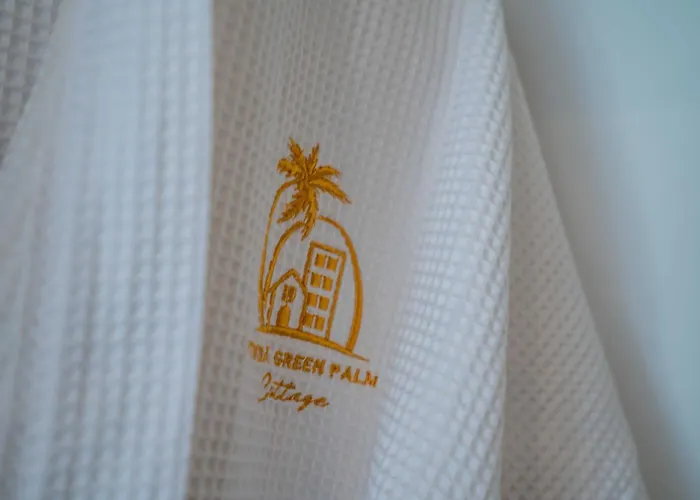Penida Palm